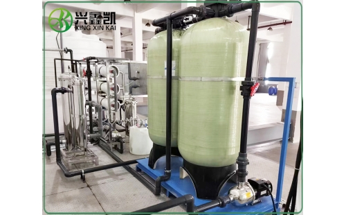 軟水器樹脂的再生頻率對(duì)其使用壽命有何影響？-杭州鑫凱